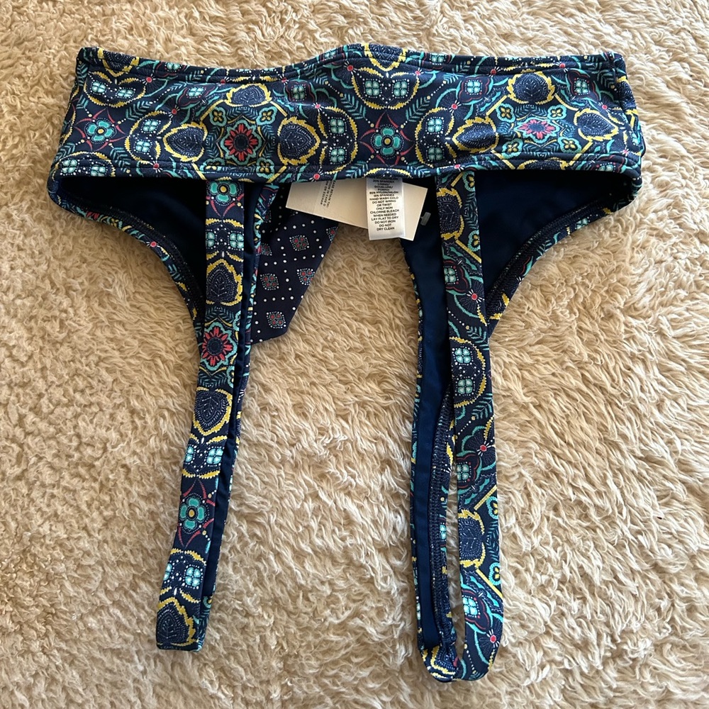 Loft bikini top NWT - Picture 2 of 3